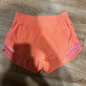 Lululemon High Rise Hotty Hot Shorts 2.5”- Sunset Color (Sold out)